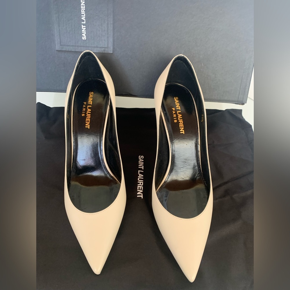 Saint Laurent leather pumps size 38 1/2